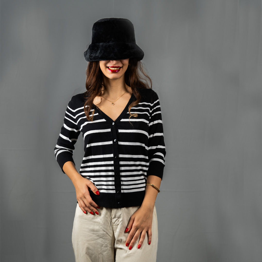 گپ مشکی راه راه